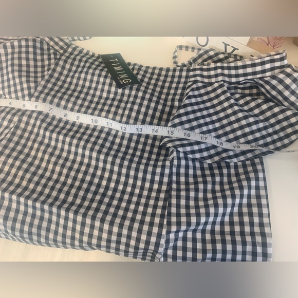 - 5 for $25- NWT Size Large Cold Shoulder Top by TIMING - Picture 11 of 13